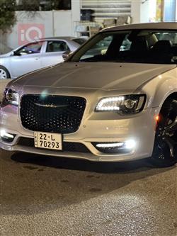 کرایسلەر 300